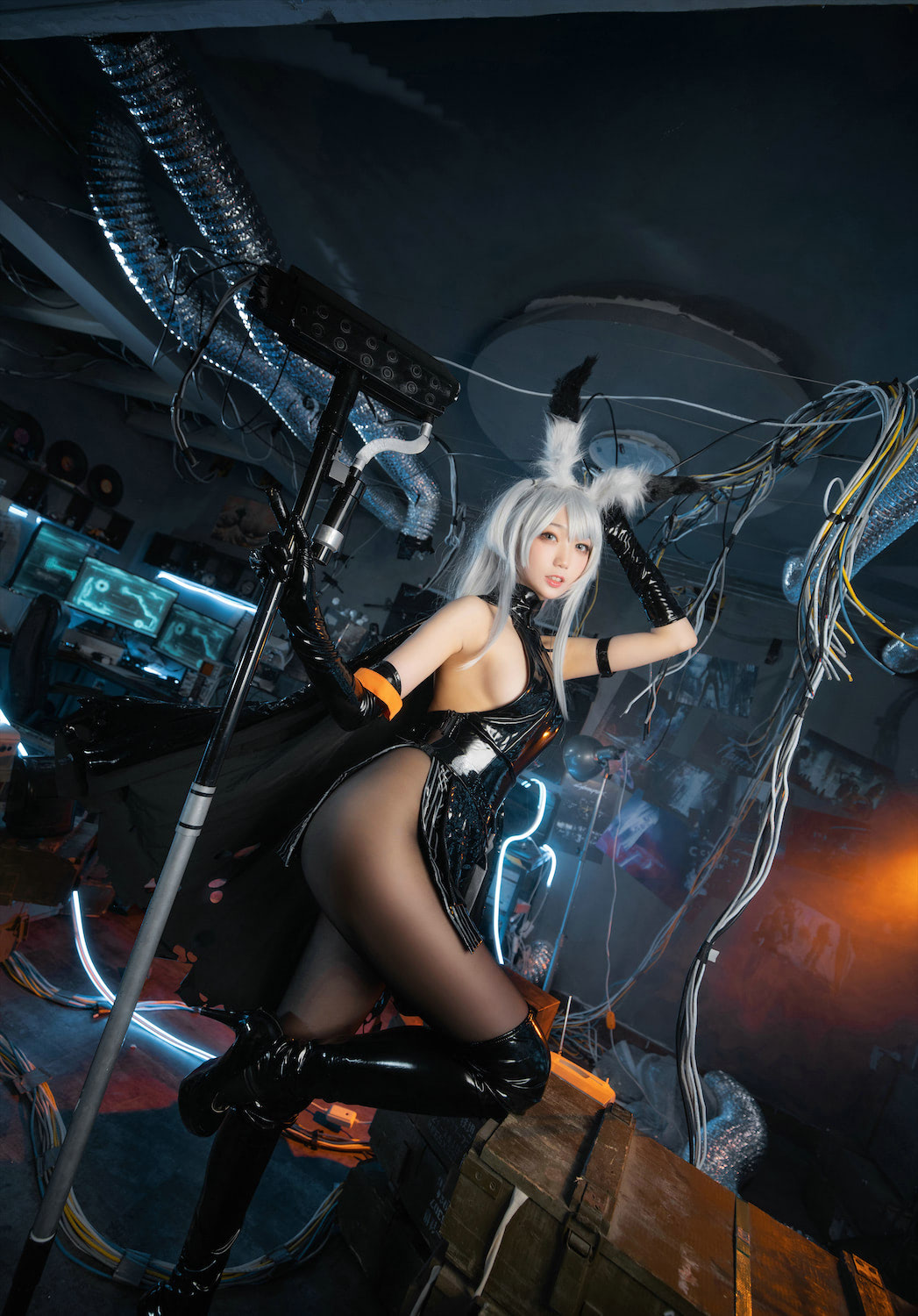 周叽是可爱兔兔明日方舟精二暴行22p