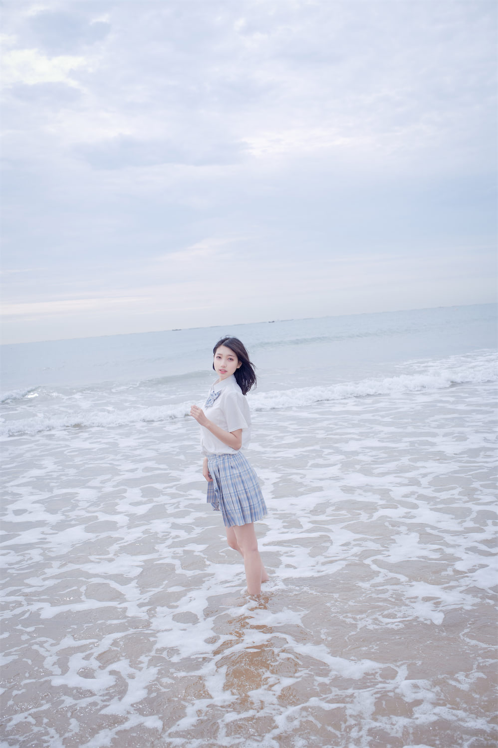 周叽是可爱兔兔海边jk30p