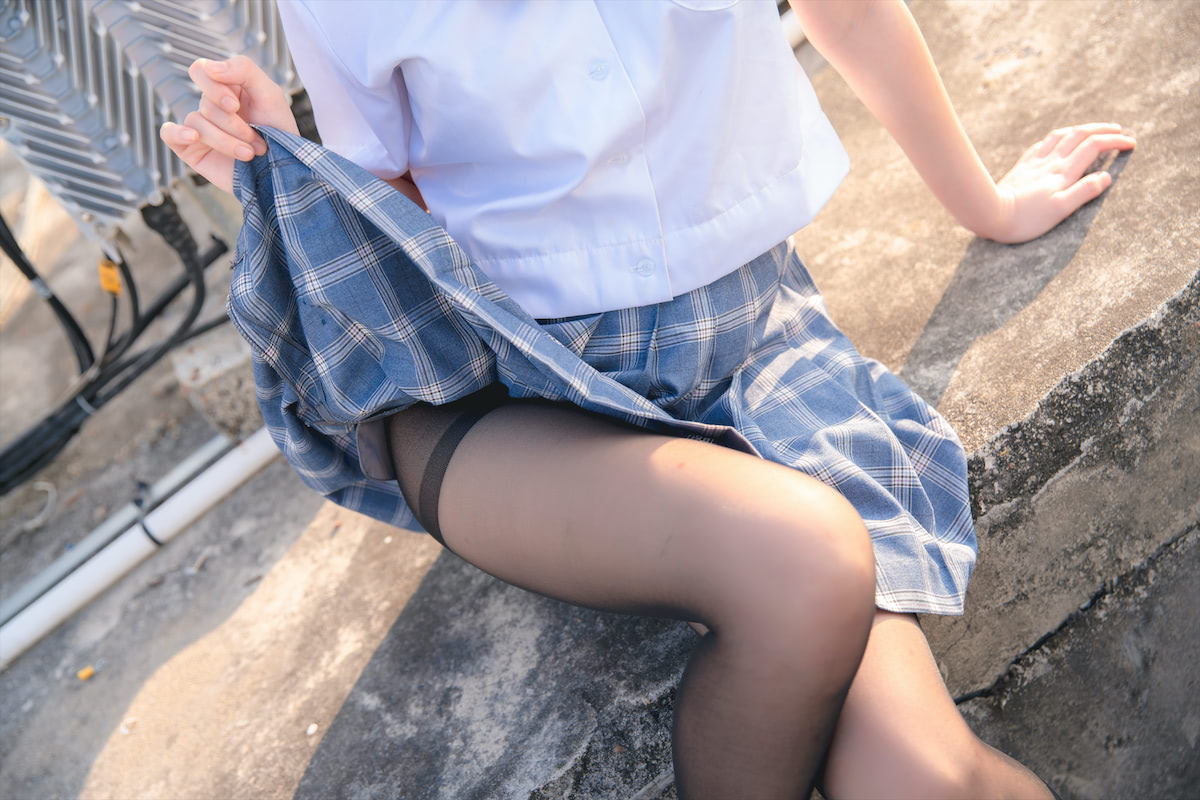 您的蛋蛋天台JK制服41p_1