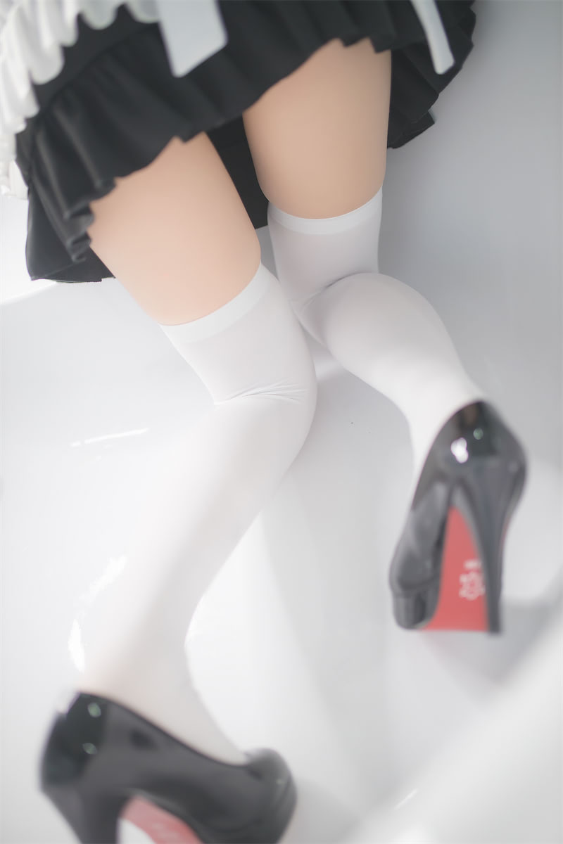 雪琪sama白丝女仆30p