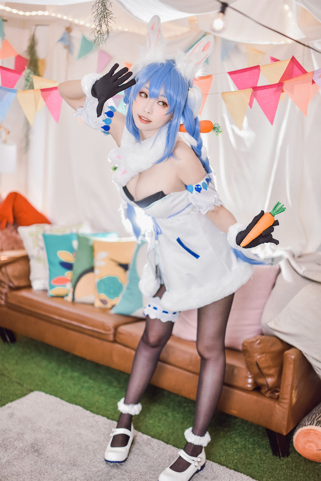 ElyEE子兔田佩克拉27p