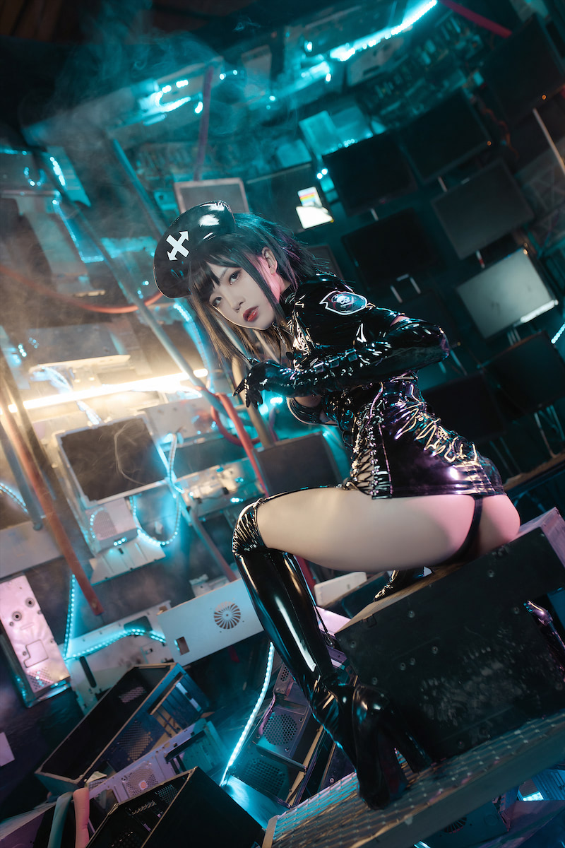 水淼aqua黑胶衣救赎45p