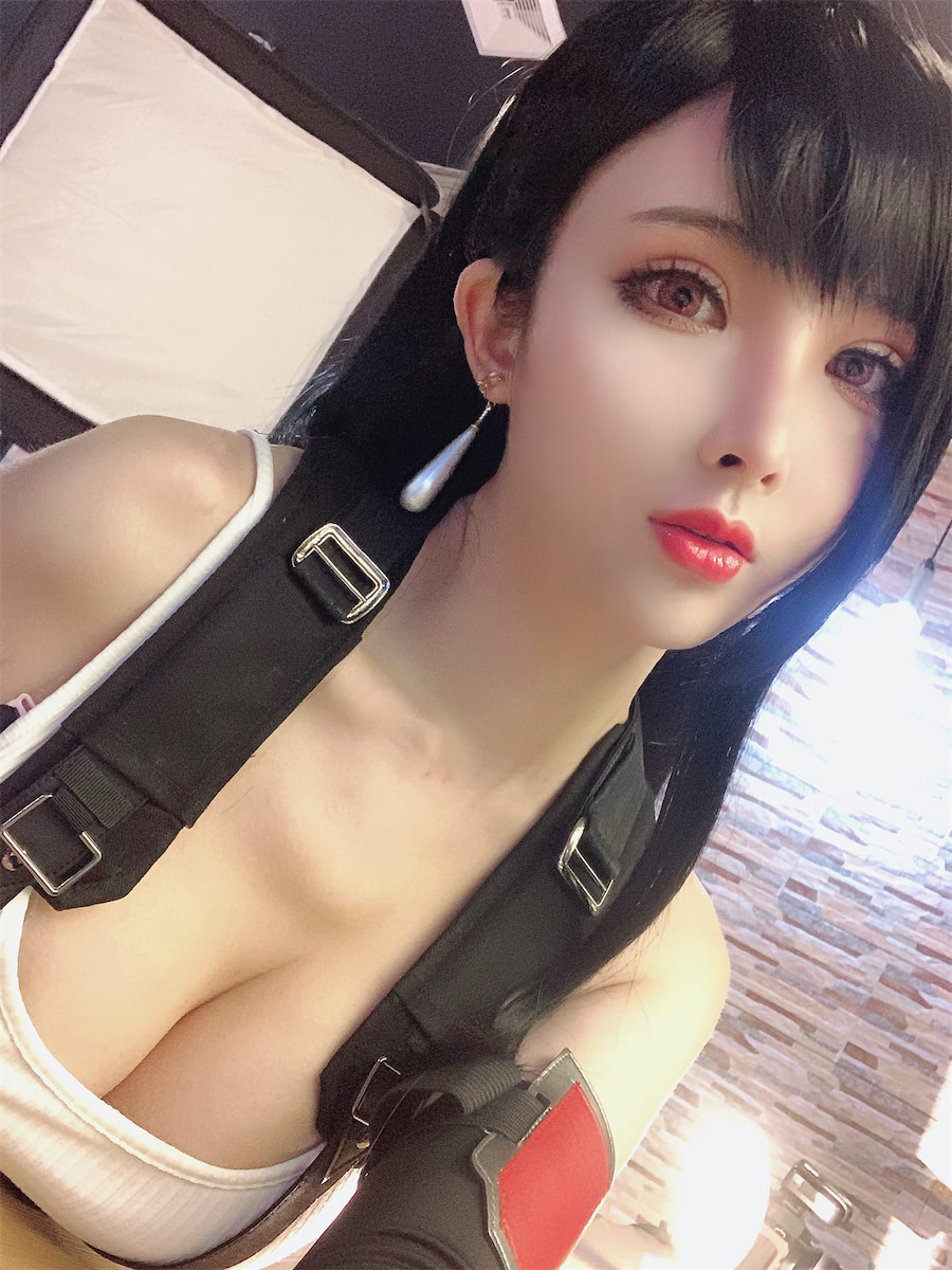 rioko凉凉子未公开自摄COS46p