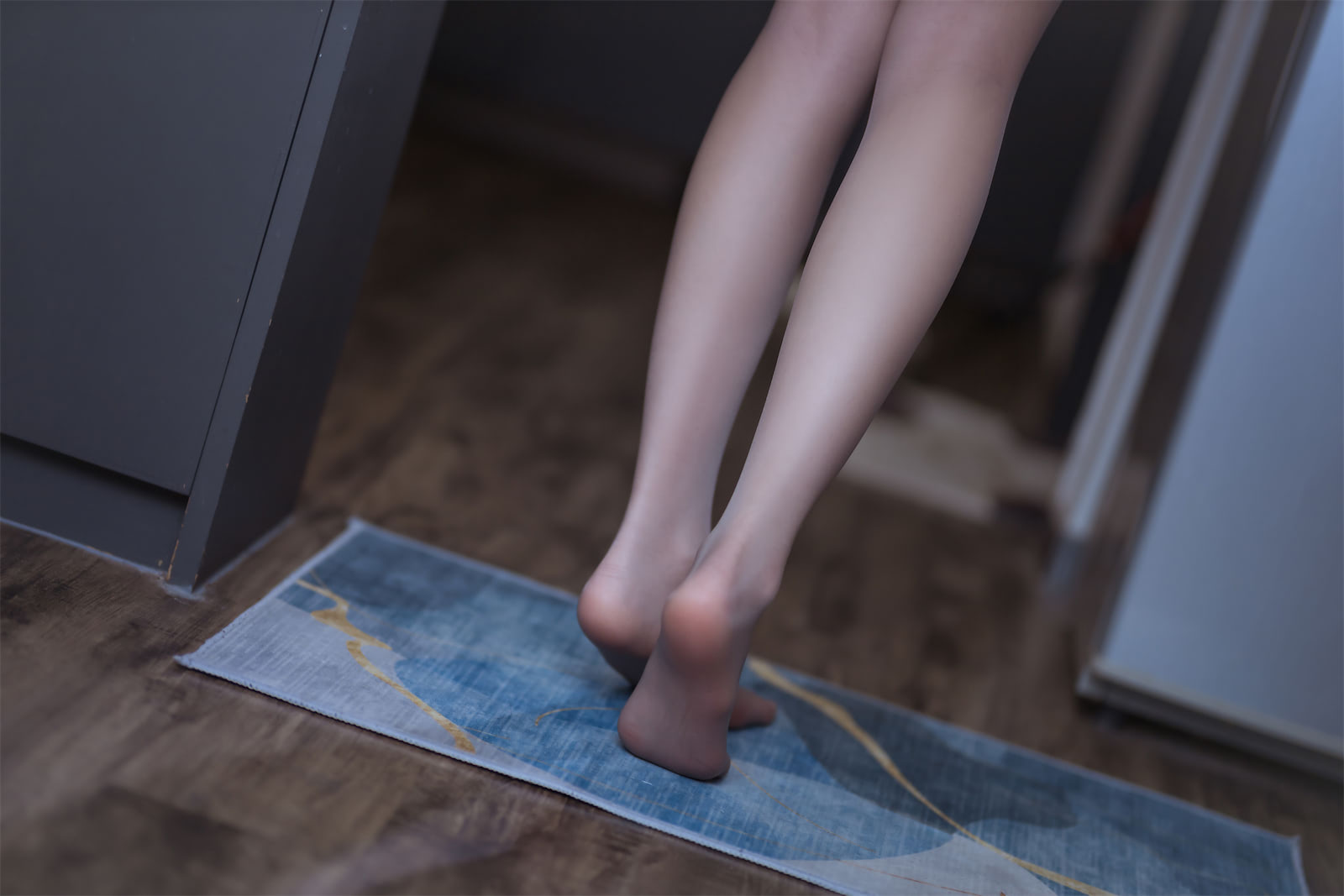 许岚LAN灰裙X灰丝姐姐40p