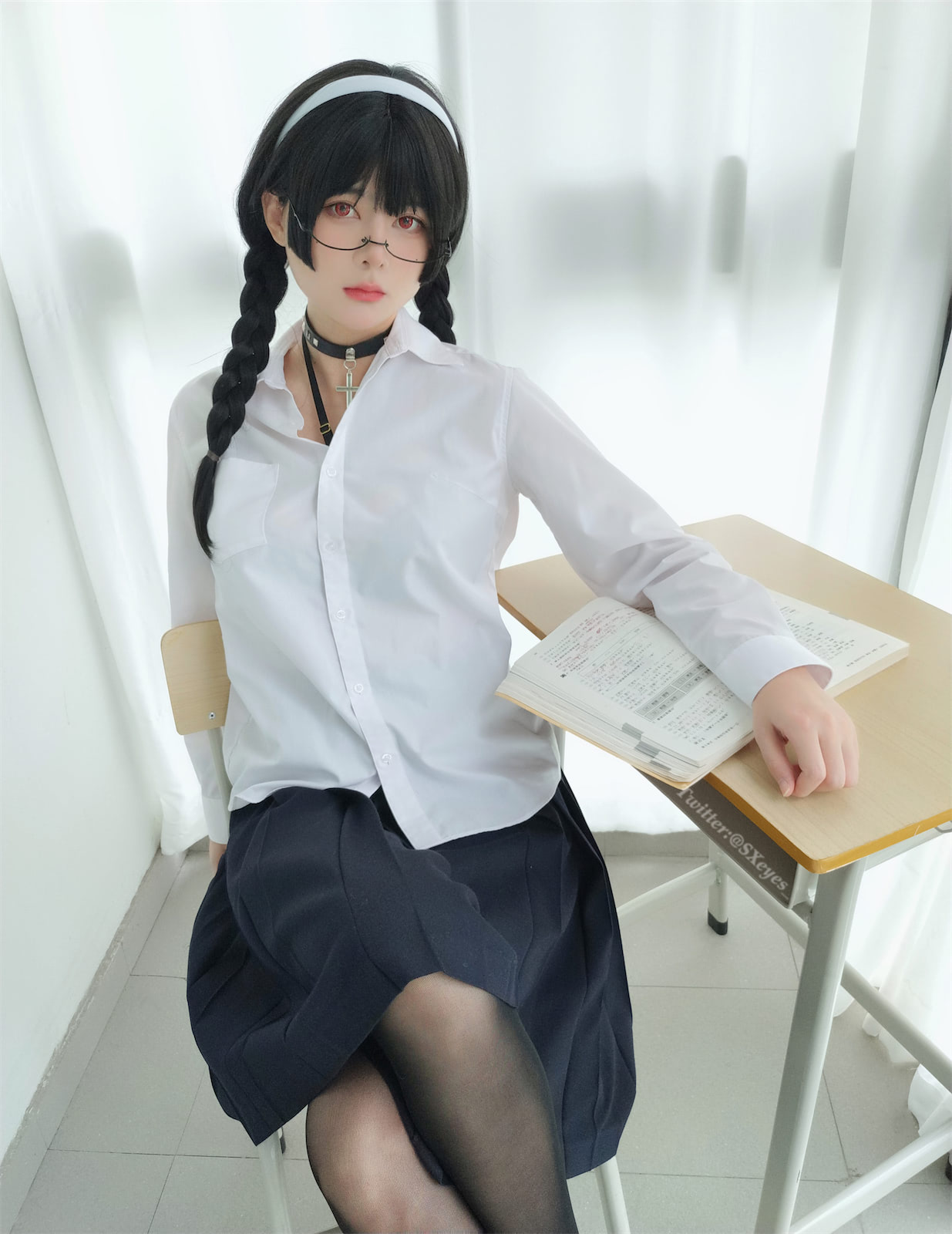 眼酱大魔王w御姐魔女样fantia44p2v