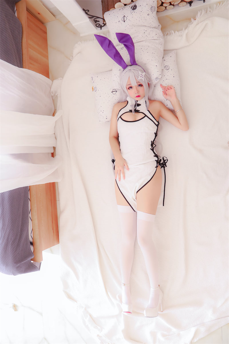 日奈娇艾米丽娅旗袍兔耳42p