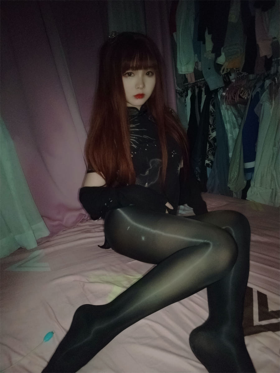 古川kagura亮丝黑旗袍42p5v