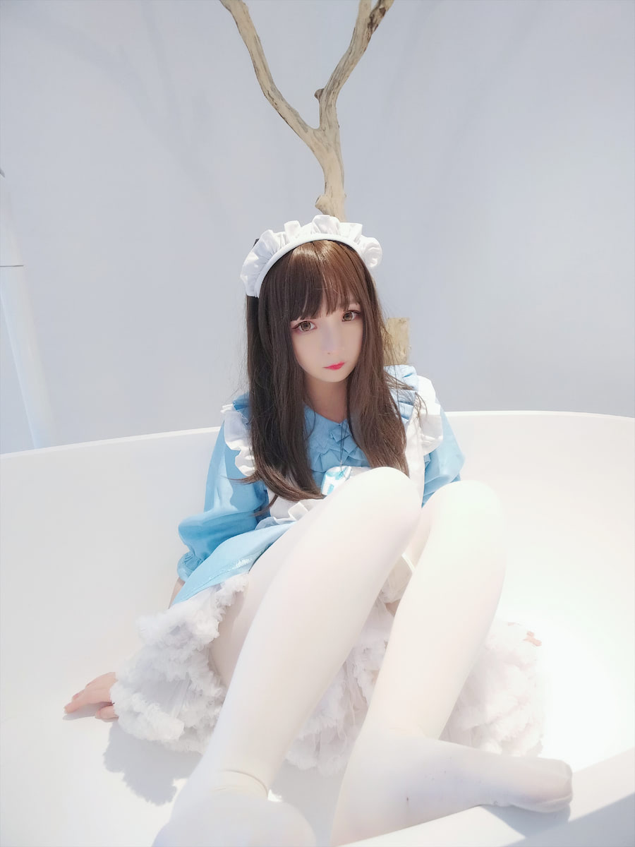 古川kagura蓝白女仆装19p