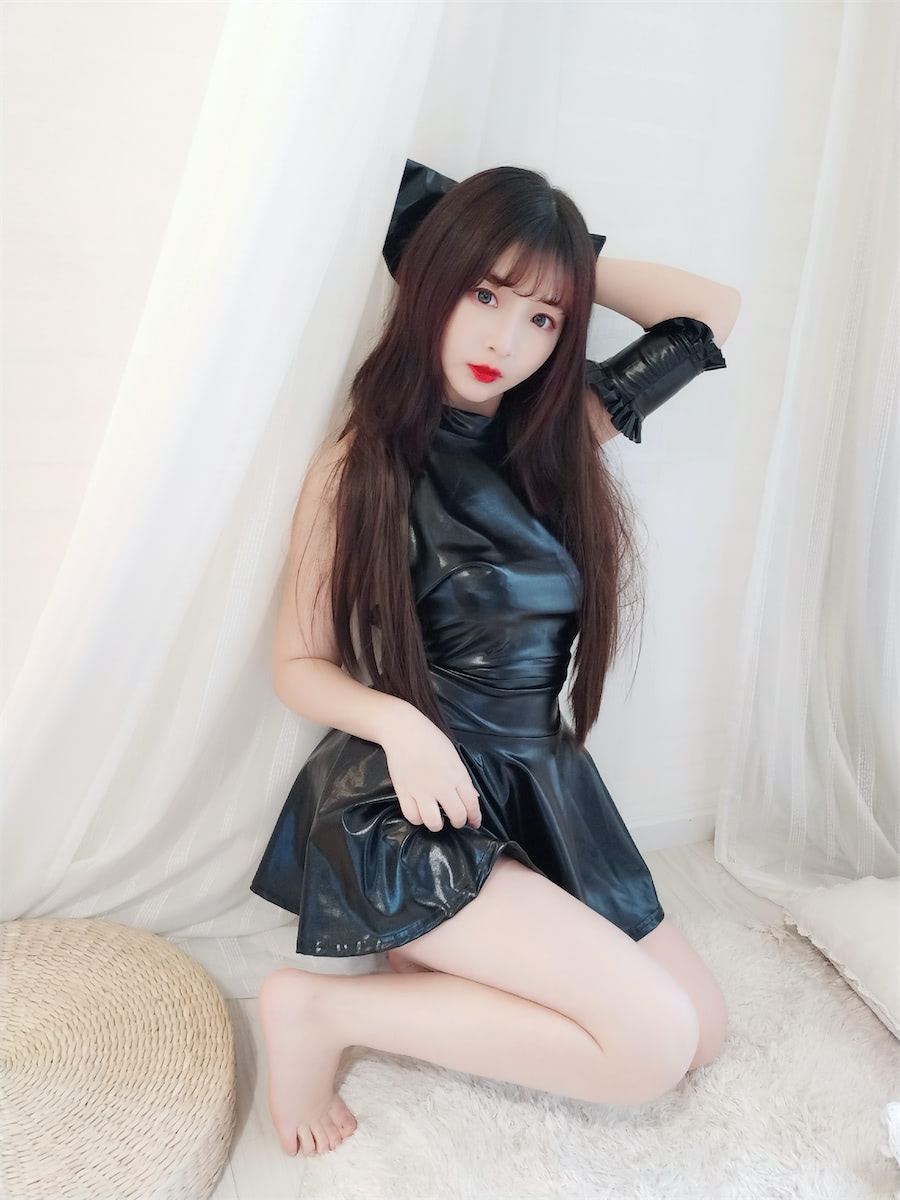 古川kagura黑皮裙35p4v