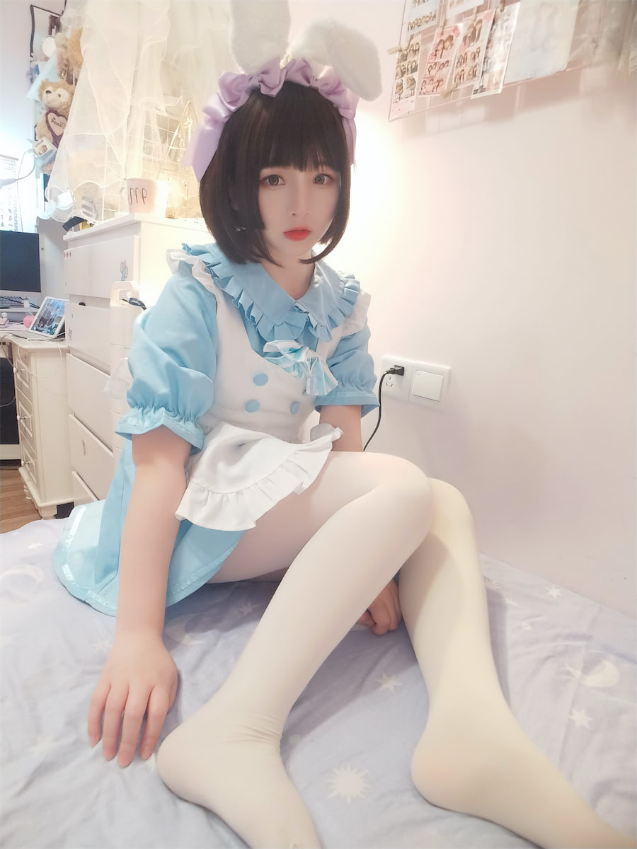 古川kagura蓝连衣裙兔耳46p4v