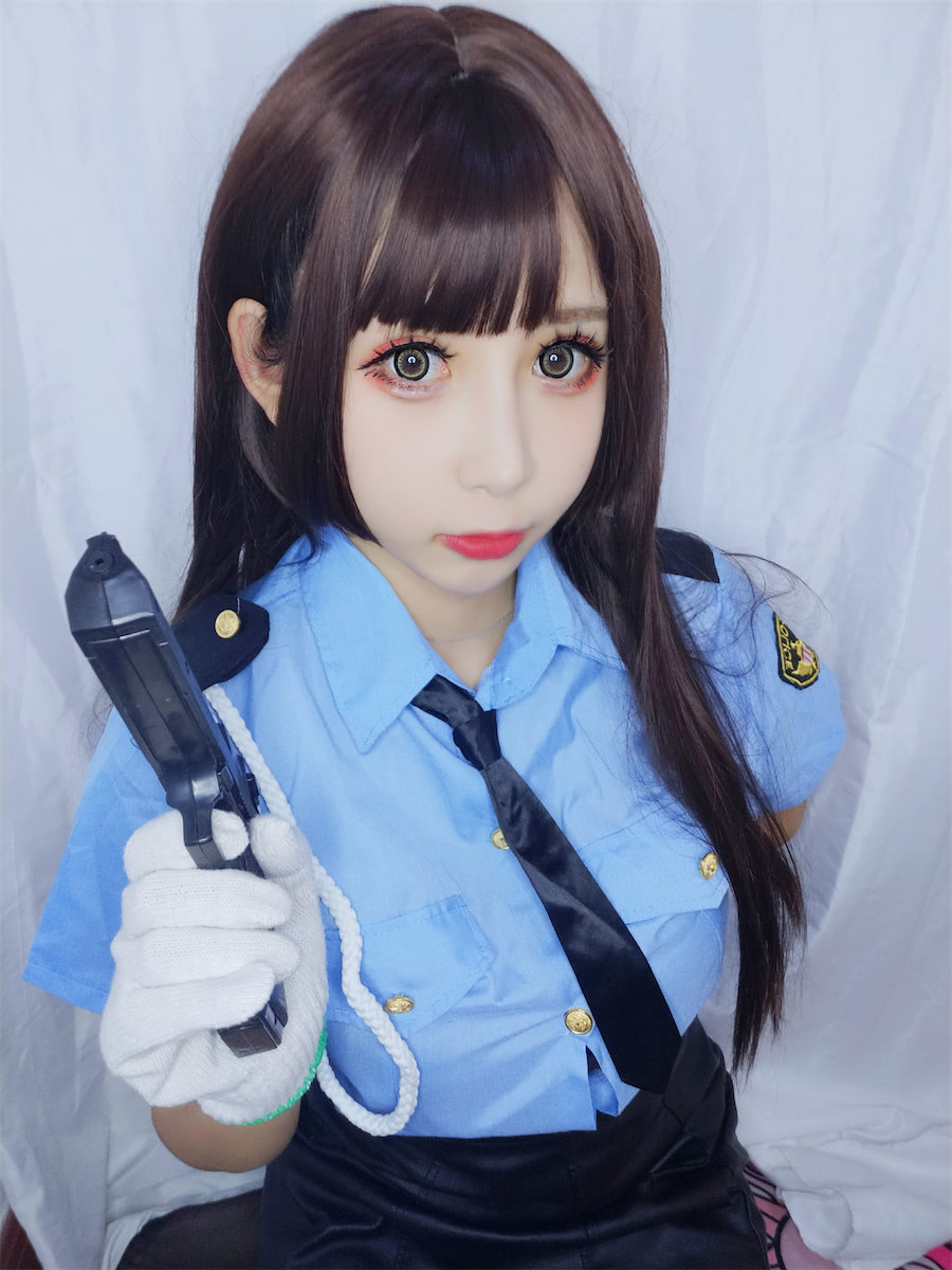 w黑米粥w女警女友15p1v