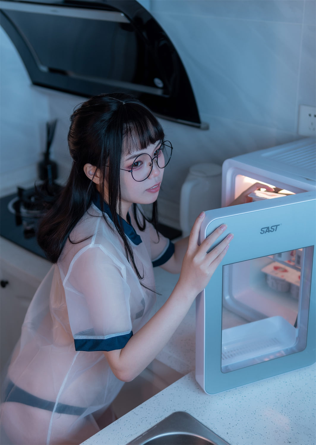 七月喵子酸奶呆呆眼镜妹35p