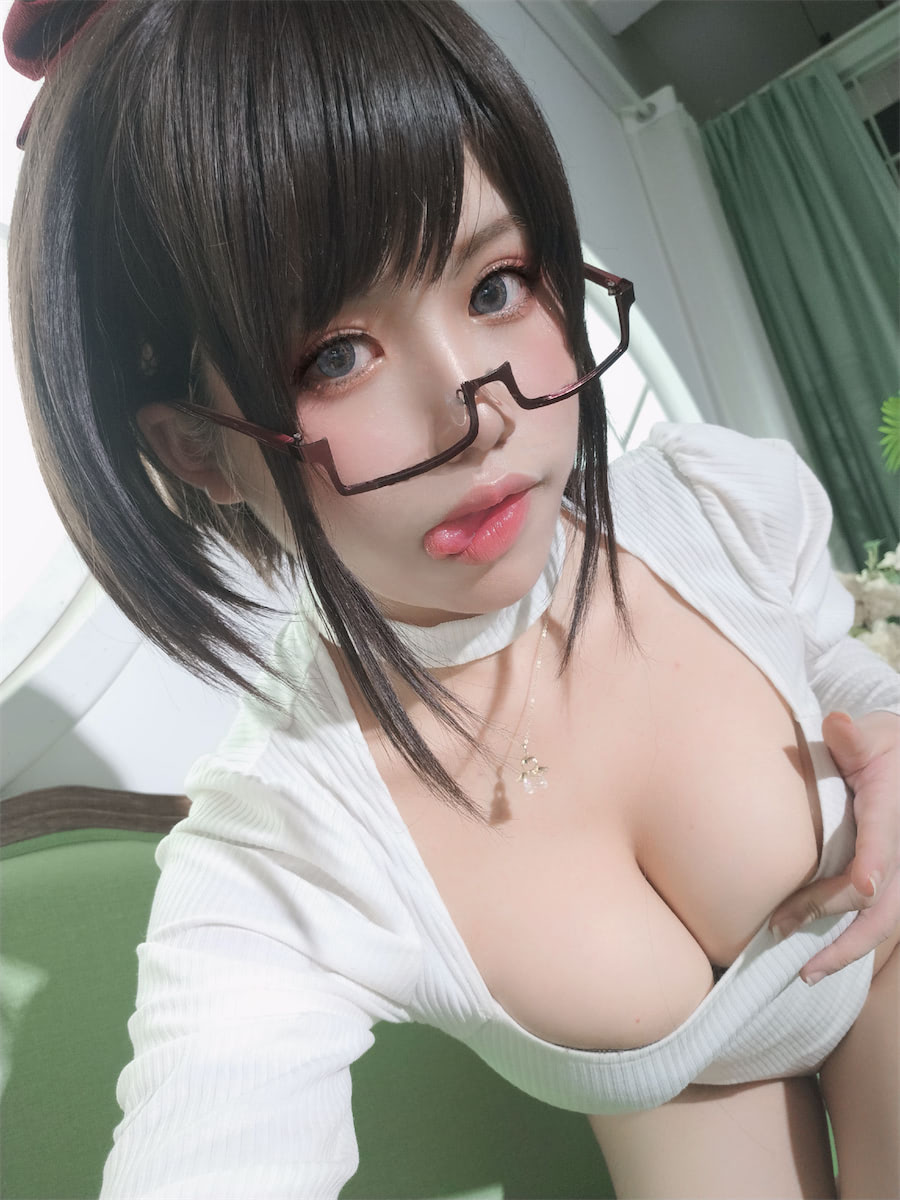 一笑芳香沁约会眼镜女友25p