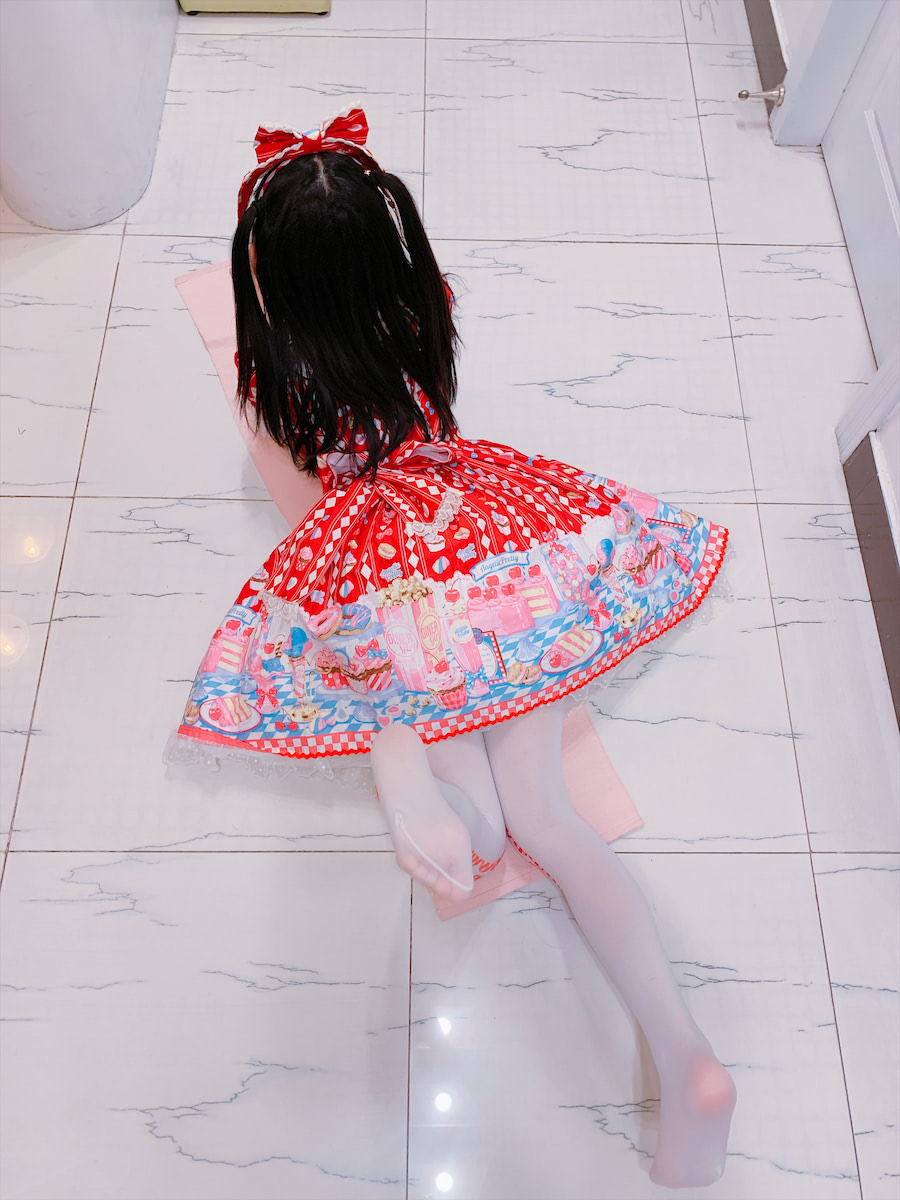 软妹摇摇乐白丝粉护士126p4v