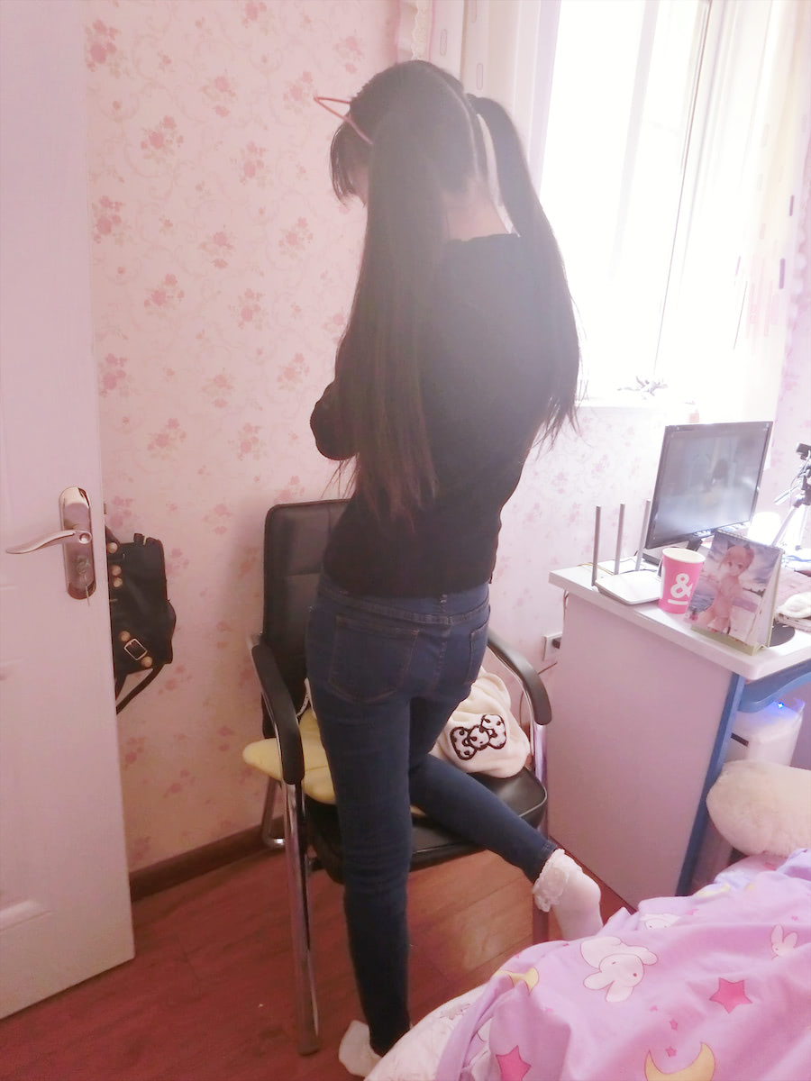 赛高酱 牛仔裤自拍40p