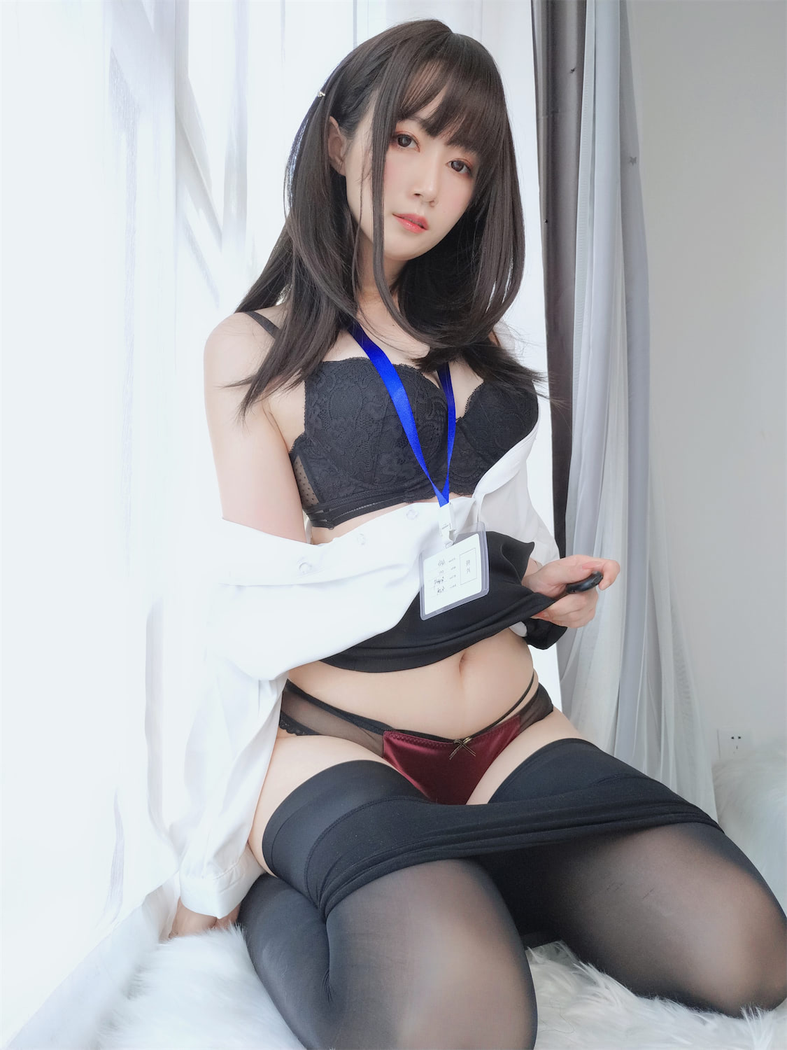 白银81黑丝OL制服124p8v